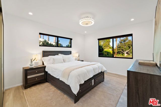 5301 Crebs Avenue 1-2, Tarzana (los Angeles), CA 91356