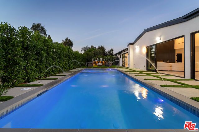 5301 Crebs Avenue 1-2, Tarzana (los Angeles), CA 91356