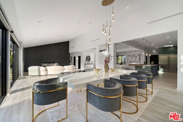 5301 Crebs Avenue 1-2, Tarzana (los Angeles), CA 91356