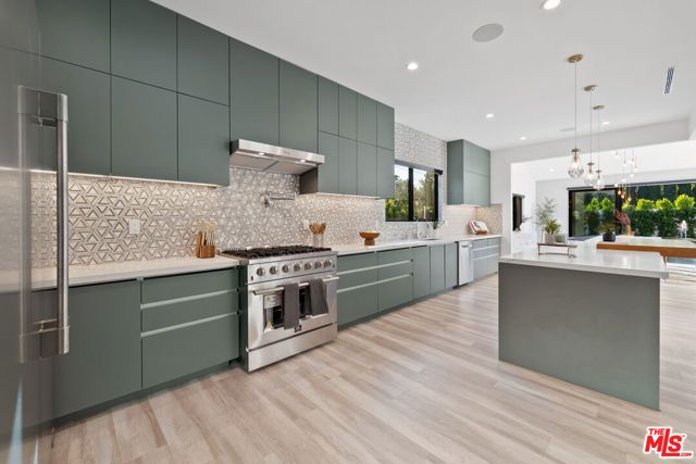 5301 Crebs Avenue 1-2, Tarzana (los Angeles), CA 91356