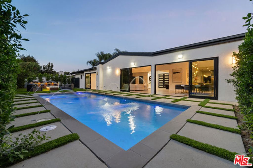 5301 Crebs Avenue 1-2, Tarzana (los Angeles), CA 91356