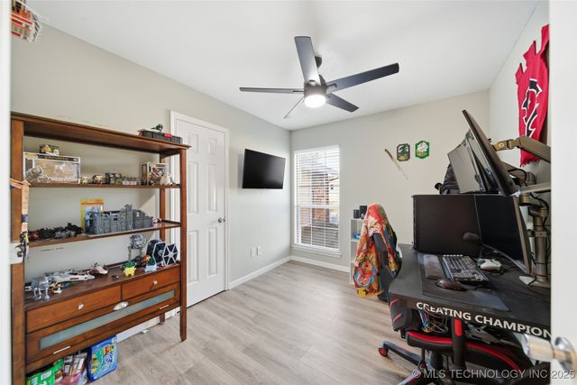 1109 W Los Angeles Circle, Broken Arrow, OK 74011