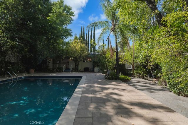 4830 Woodley Avenue, Encino, CA 91436