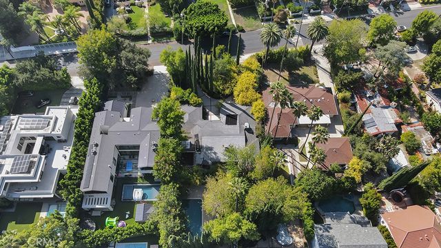4830 Woodley Avenue, Encino, CA 91436