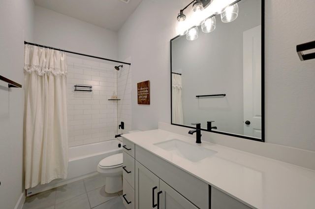 237 Moonlit Stream Pass PASS, Dripping Springs, TX 78620