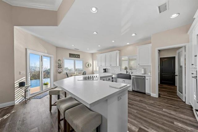 2136 Camino Christina, Alpine, CA 91901