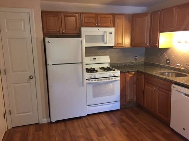 1 Cassidy Lane 9, Medway, MA 02053