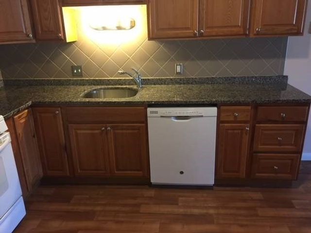 1 Cassidy Lane 9, Medway, MA 02053
