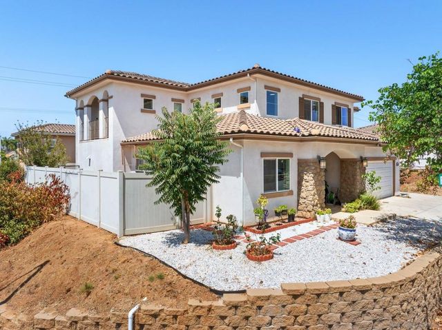 1675 Felicita, Escondido, CA 92025