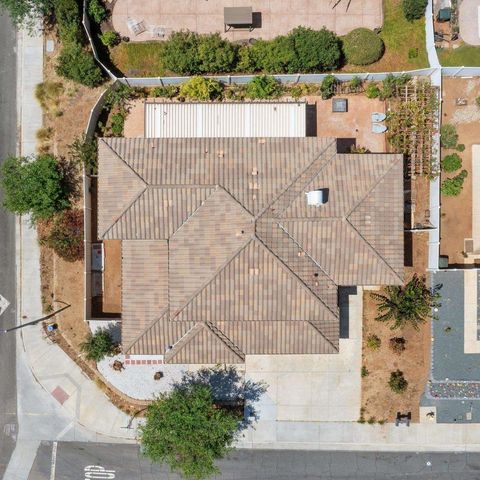 1675 Felicita, Escondido, CA 92025