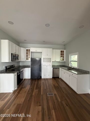 129 E 5TH Street, Jacksonville, FL 32206