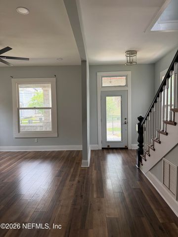 129 E 5TH Street, Jacksonville, FL 32206