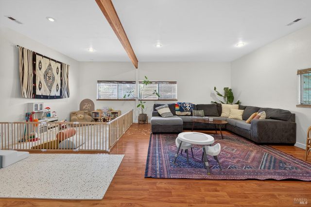 445 Marshall Ave, Petaluma, CA 94952