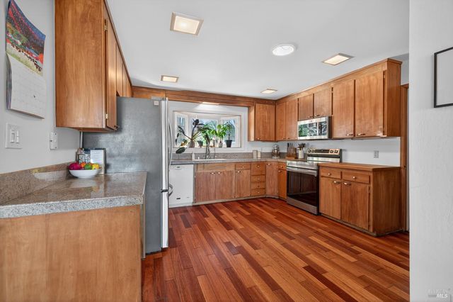 445 Marshall Ave, Petaluma, CA 94952