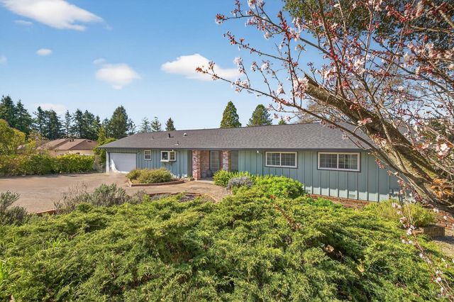 445 Marshall Ave, Petaluma, CA 94952