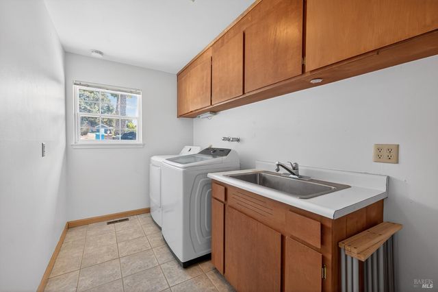 445 Marshall Ave, Petaluma, CA 94952