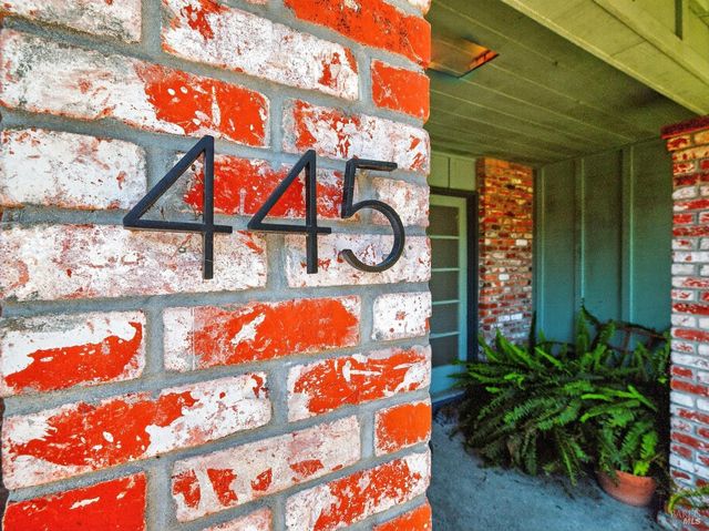 445 Marshall Ave, Petaluma, CA 94952