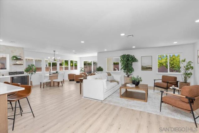 16462 Sarape Dr., San Diego, CA 92128