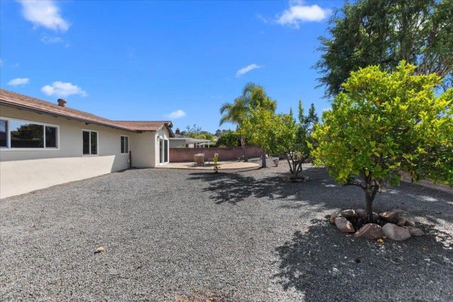16462 Sarape Dr., San Diego, CA 92128