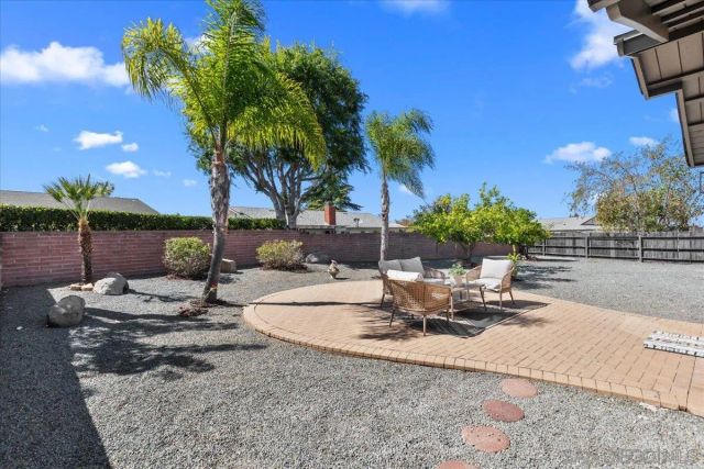 16462 Sarape Dr., San Diego, CA 92128
