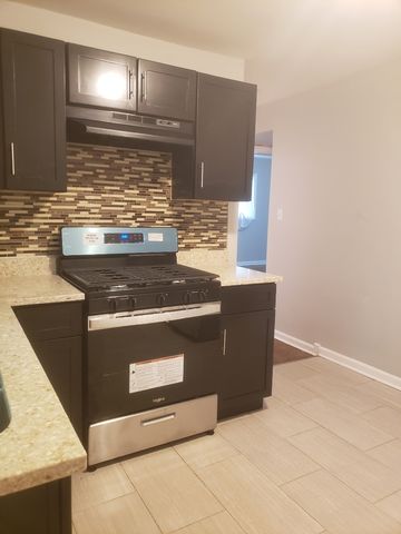 1061 E 80th Street 2N, Chicago, IL 60619