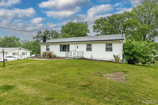 1826 Elm Tree Street, St Peters, MO 63376