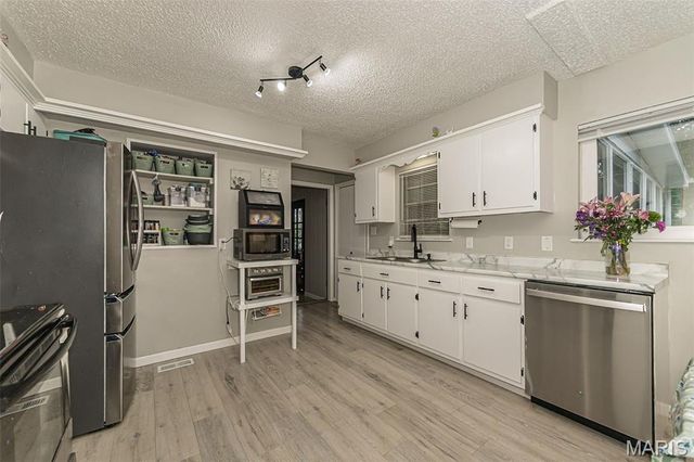 1826 Elm Tree Street, St Peters, MO 63376