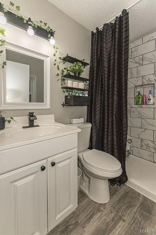 1826 Elm Tree Street, St Peters, MO 63376