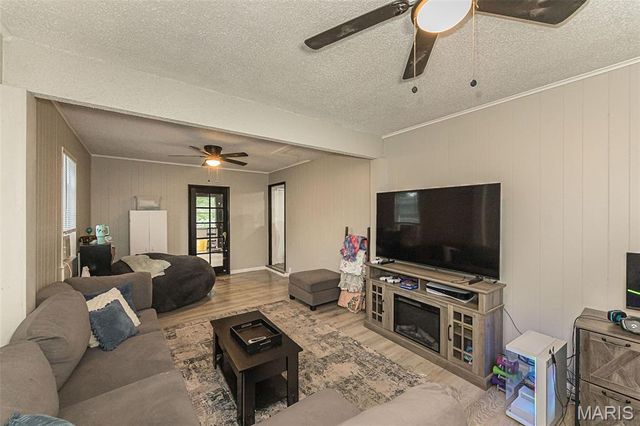 1826 Elm Tree Street, St Peters, MO 63376