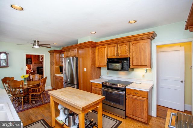 6682 UPPER YORK RD, New Hope, PA 18938