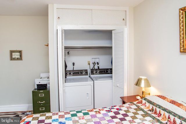 6682 UPPER YORK RD, New Hope, PA 18938