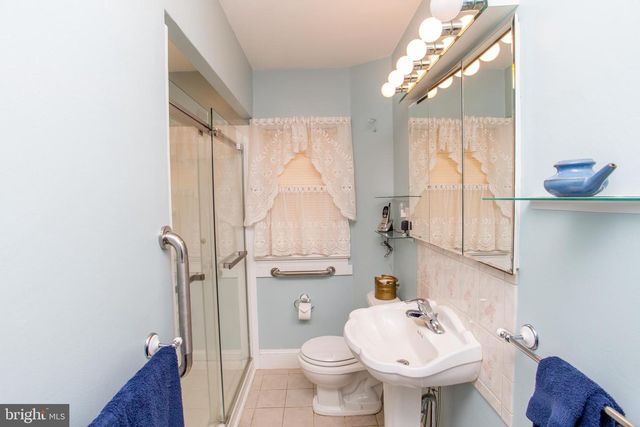 6682 UPPER YORK RD, New Hope, PA 18938