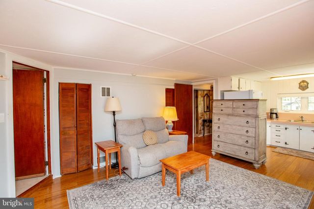 6682 UPPER YORK RD, New Hope, PA 18938