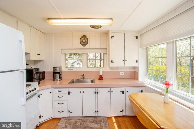 6682 UPPER YORK RD, New Hope, PA 18938