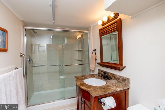 6682 UPPER YORK RD, New Hope, PA 18938