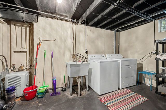 2559 Foster Avenue Ne, City Of Grand Rapids, MI 49505