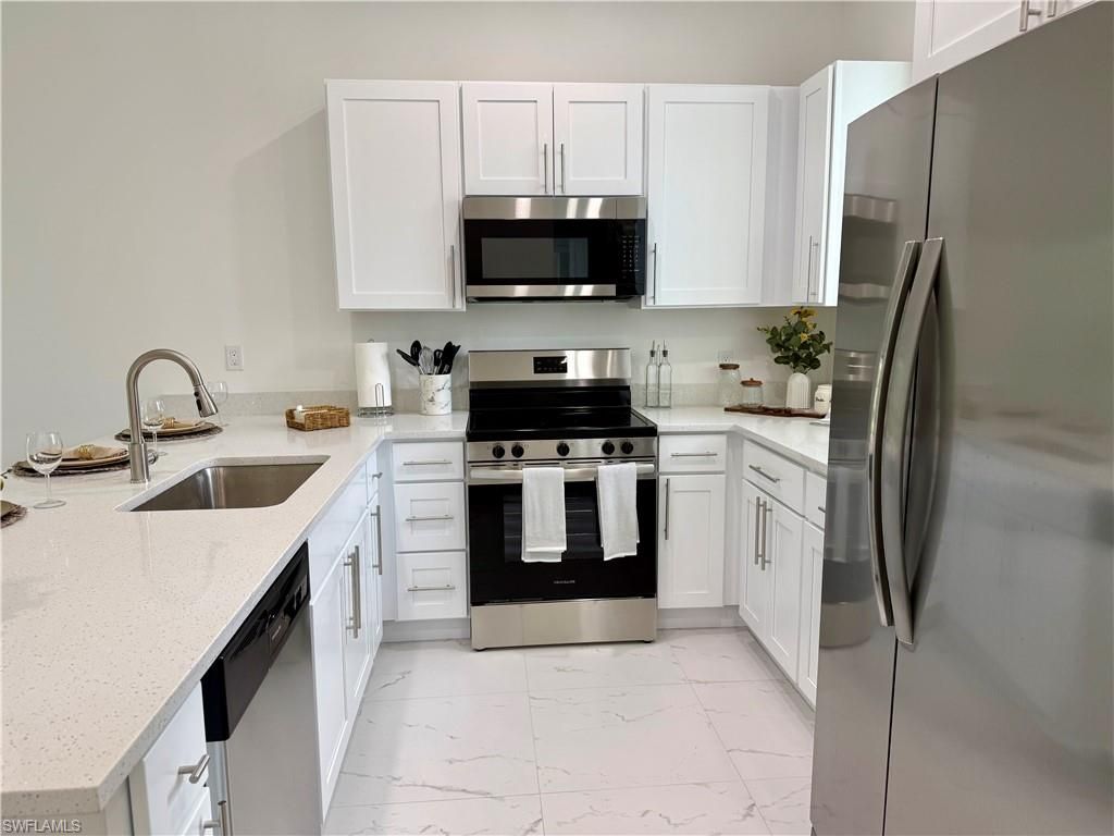 303 Norwalk AVE, LEHIGH ACRES, FL 33972 — photo 2