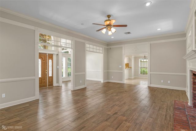 1605 S Lexington Drive, Bossier City, LA 71111