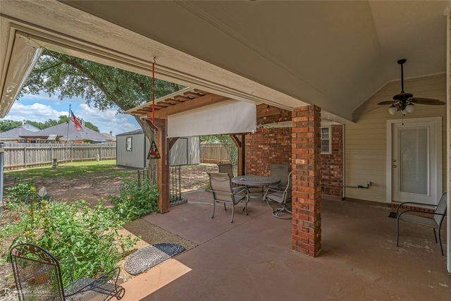 1605 S Lexington Drive, Bossier City, LA 71111
