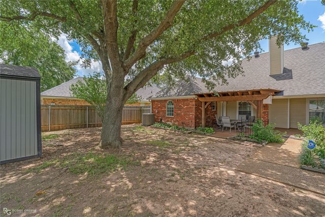 1605 S Lexington Drive, Bossier City, LA 71111
