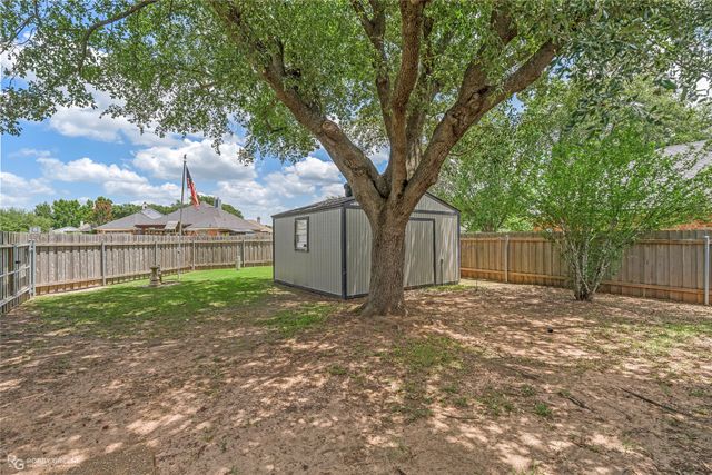 1605 S Lexington Drive, Bossier City, LA 71111
