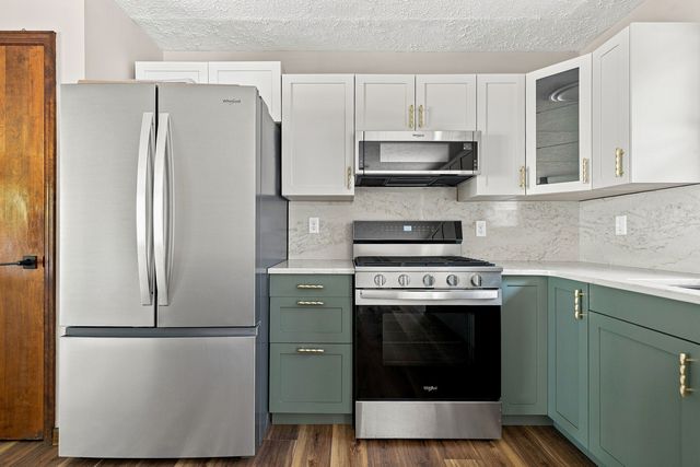 1955 Danbury Drive, Bettendorf, IA 52722