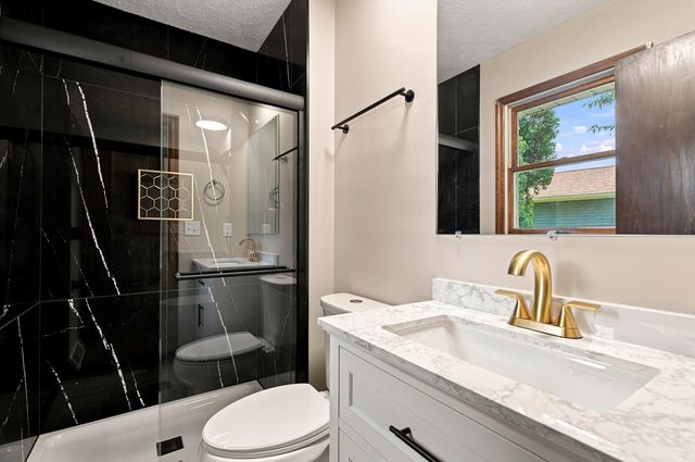 1955 Danbury Drive, Bettendorf, IA 52722