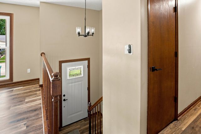1955 Danbury Drive, Bettendorf, IA 52722