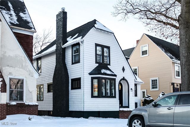 3556 Avalon Road, Shaker Heights, OH 44120