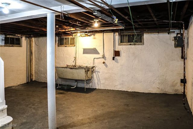 3556 Avalon Road, Shaker Heights, OH 44120