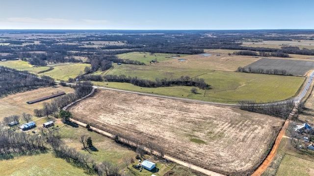 12537 N AR 43 Hwy, Maysville, AR 72747