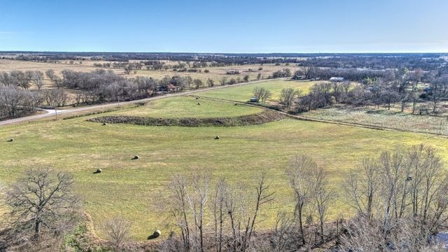 12537 N AR 43 Hwy, Maysville, AR 72747