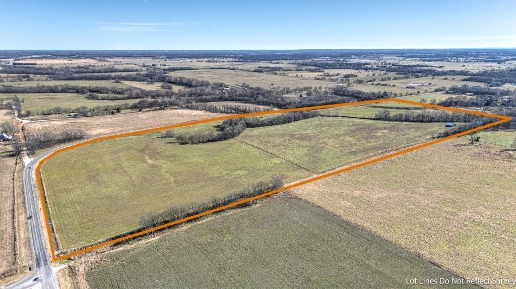 12537 N AR 43 Hwy, Maysville, AR 72747
