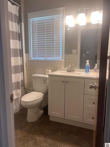 2650 Holt Road, Paducah, KY 42001